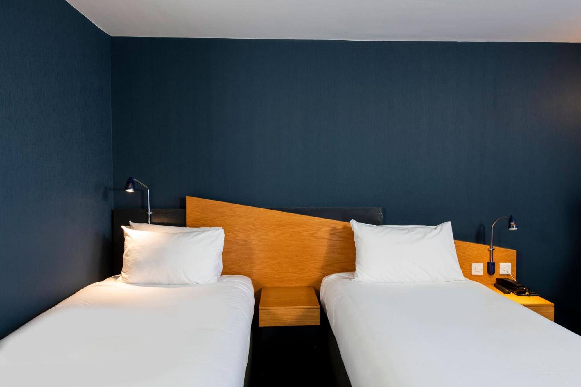 Holiday Inn Express Exeter East By Ihg Dış mekan fotoğraf
