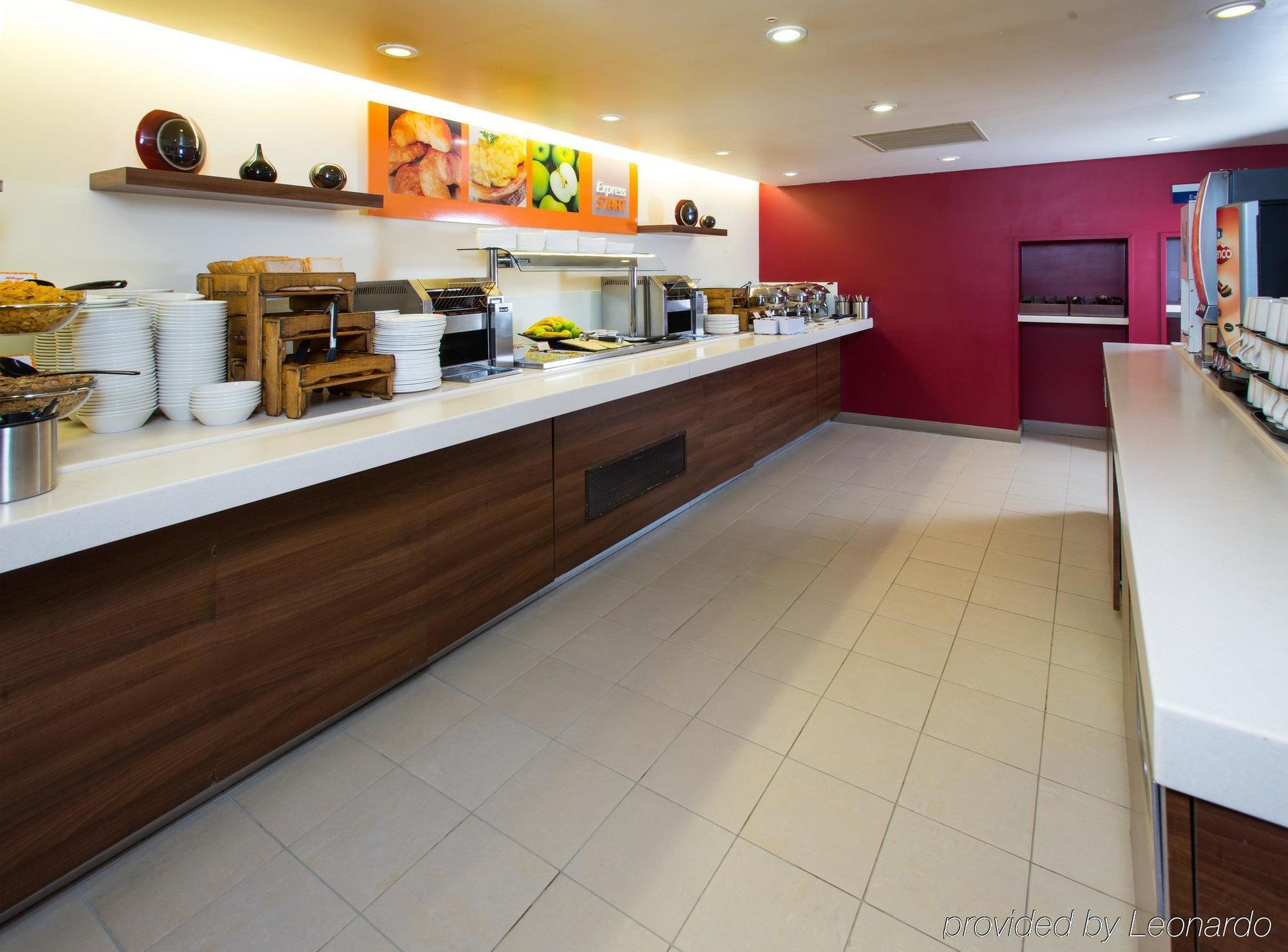 Holiday Inn Express Exeter East By Ihg Dış mekan fotoğraf